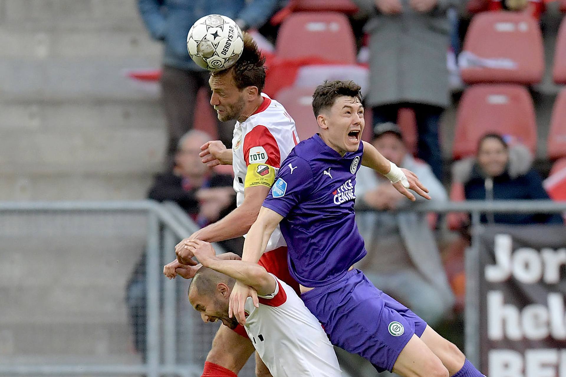 迪拜站的非 迪拜站的非