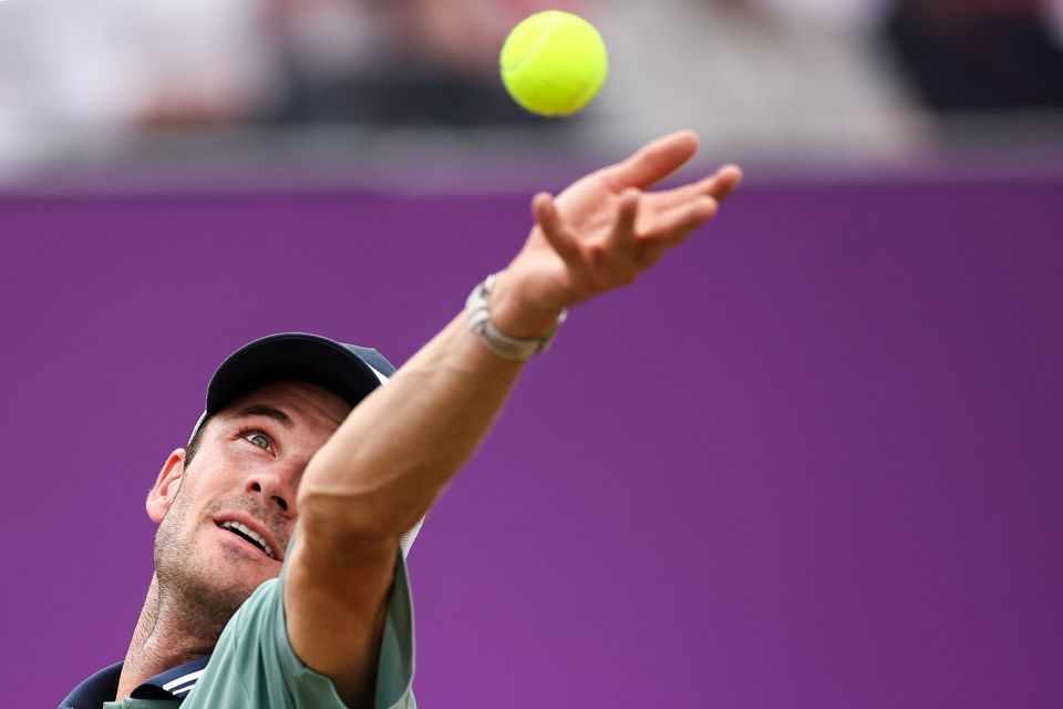 明了自己配 明了自己配