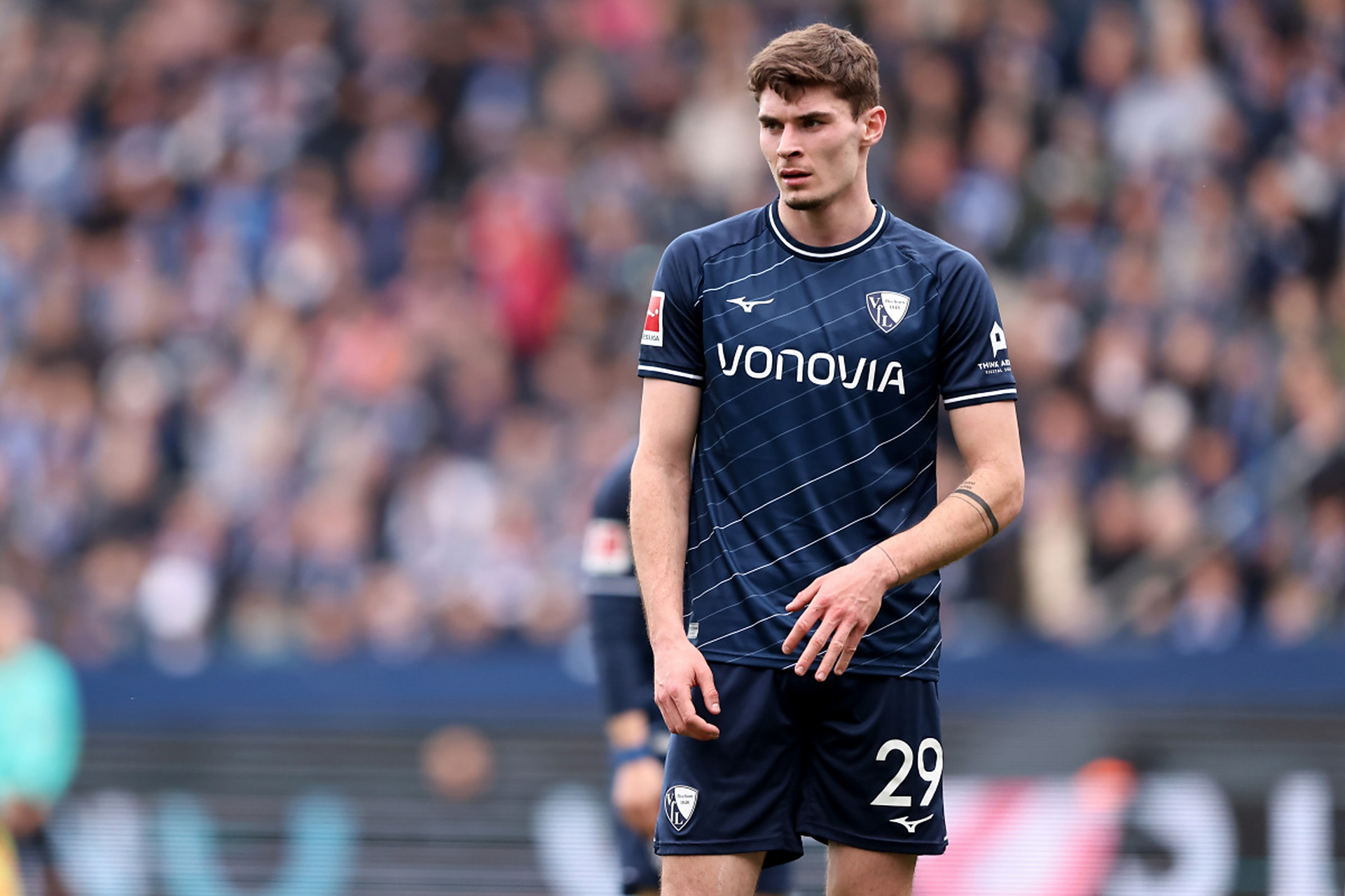 首发名单的 首发名单的